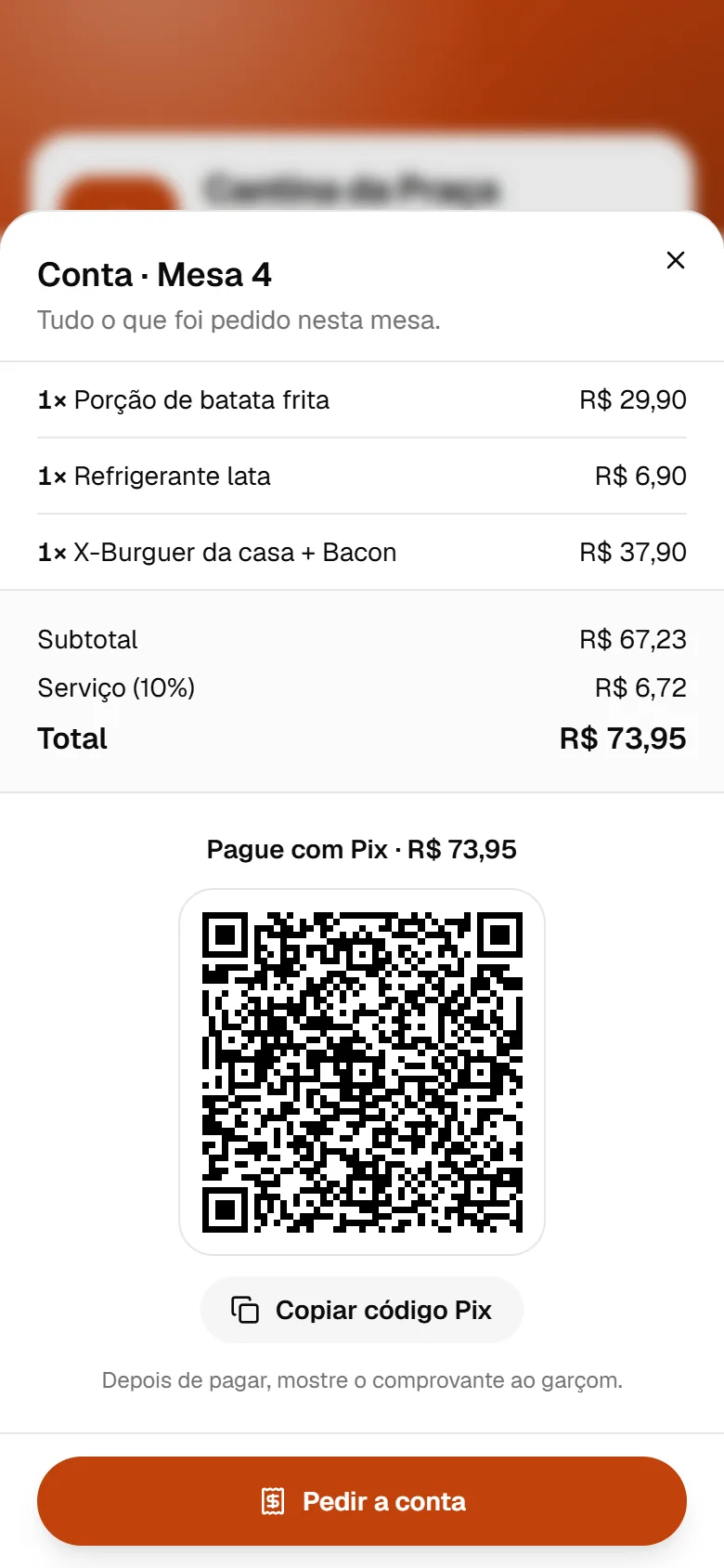 Cliente vendo a conta e o Pix no celular